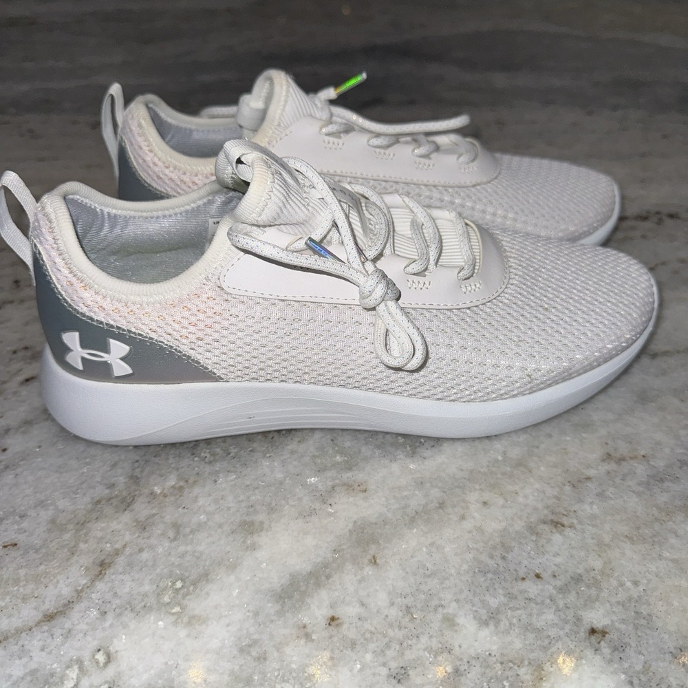 NWOT Under Armour Skyler 2 White Sneakers Lace Up Women's Size 9.5 Running